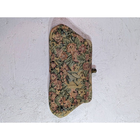 Vintage Floral Tapestry Clutch Purse – Evening Bag with Kiss Lock Closure